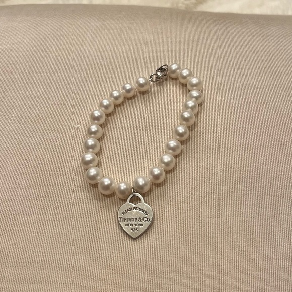 Tiffany & Co. Jewelry - Pearl Tiffany Bracelet